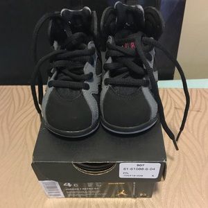 JORDAN RETRO 7 BLACK GREY FUCHSIA BABY SIZE 4